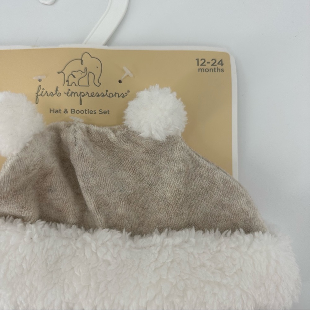 First Impressions Baby Hat and Booties Set Size 12-24 Months New with Tag - Picture 3 of 7